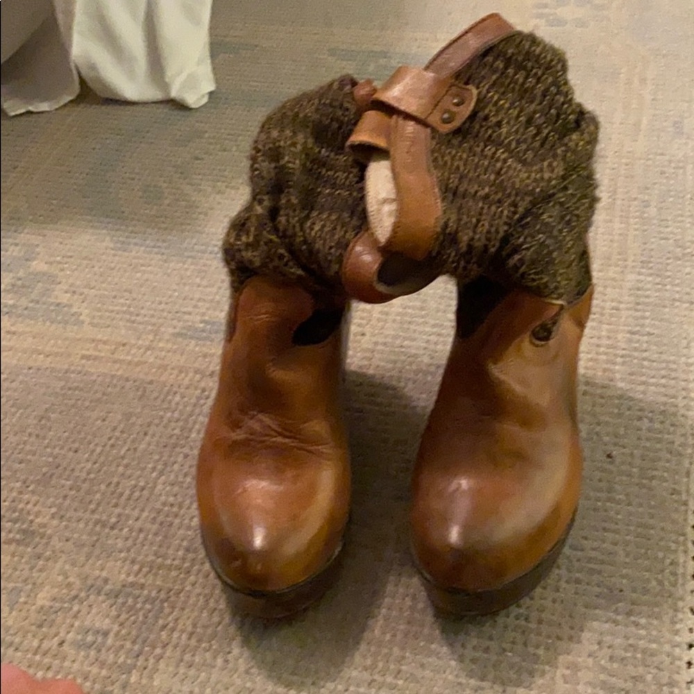 Bed/STU Brown wedge booties
